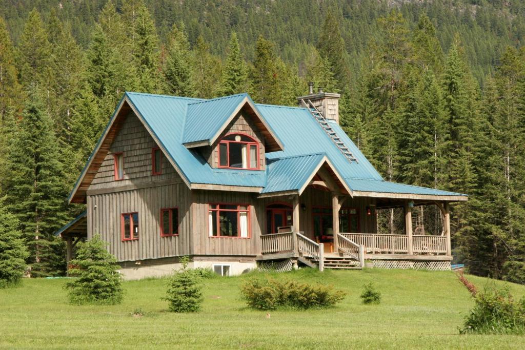 Nipika Mountain Resort Рейдиъм Хот Спрингс Стая снимка